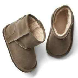 Baby Gap NWT Faux Suede Cozy Sherpa Lined Booties 0-3 3-6 Months